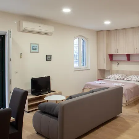 Vito I Cvita Apartman *