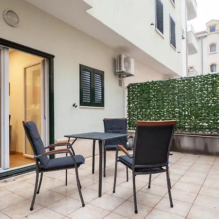 Apartment Vito I Cvita *