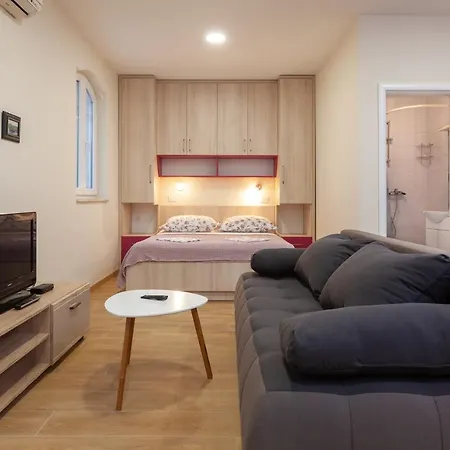 Apartment Vito I Cvita *